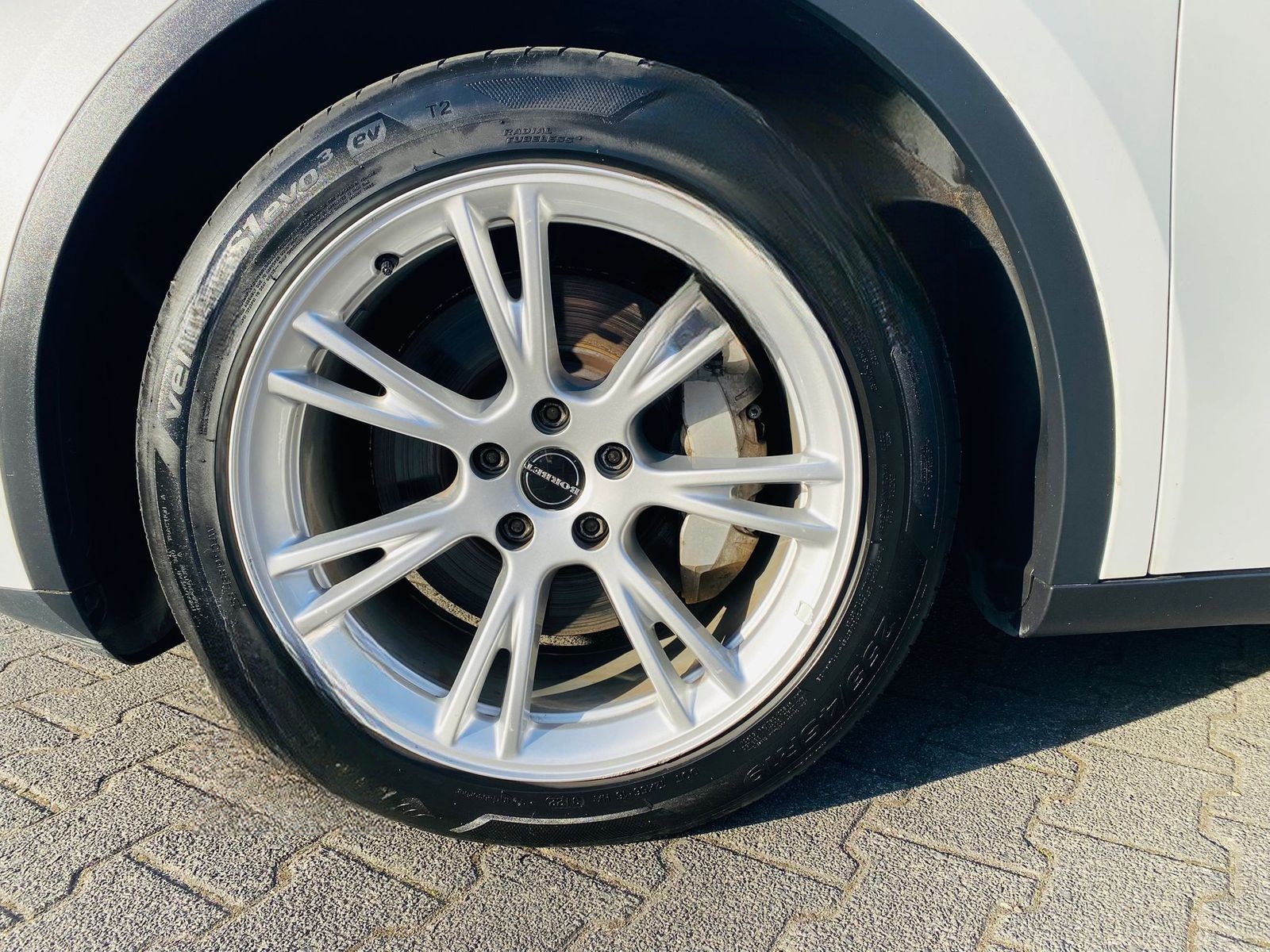 Tesla Model Y LR Dual AWD PANO+STDHZ+NAVI+LED+ACC+AHK+ foto 19