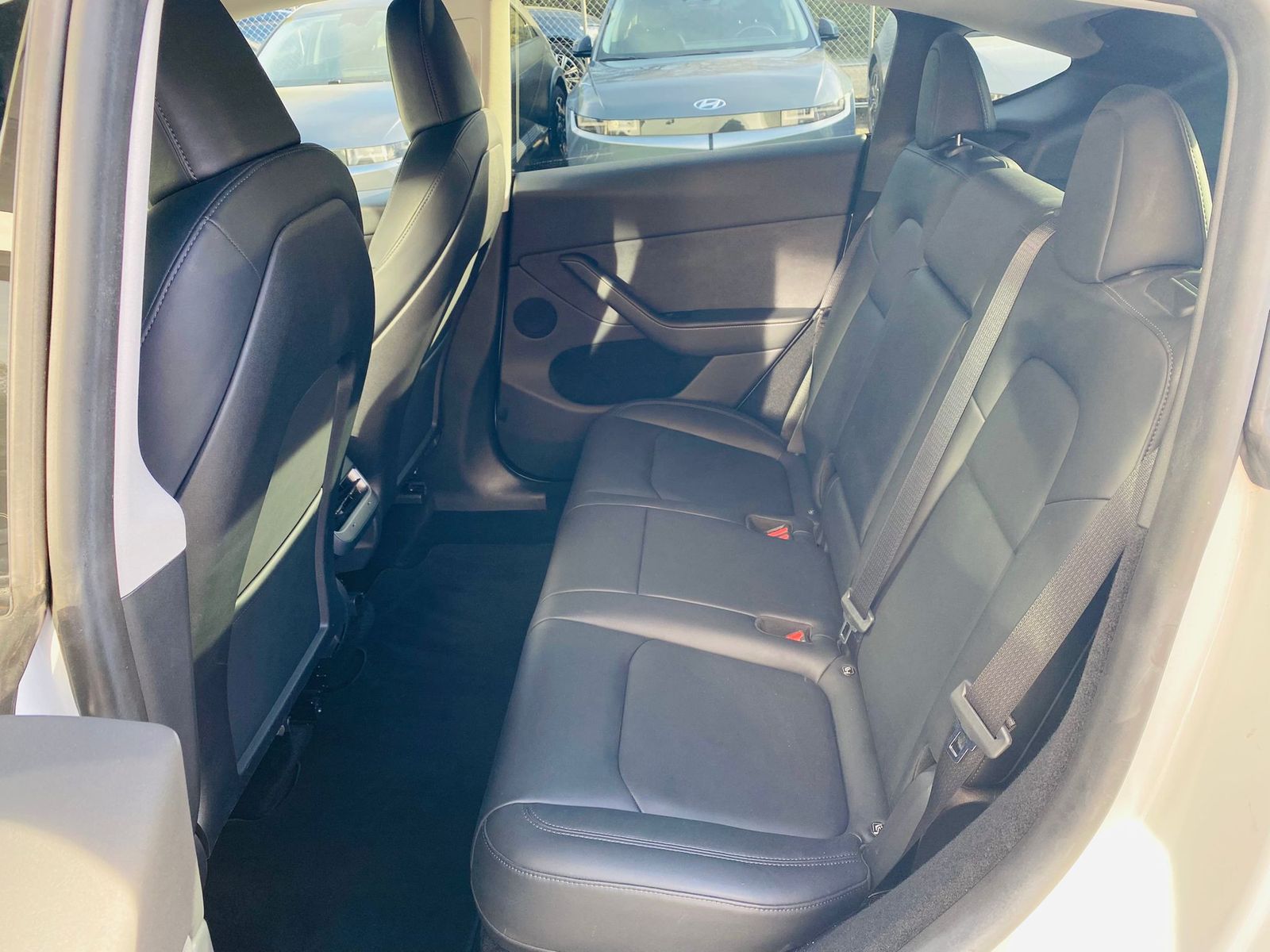 Tesla Model Y LR Dual AWD PANO+STDHZ+NAVI+LED+ACC+AHK+ foto 9
