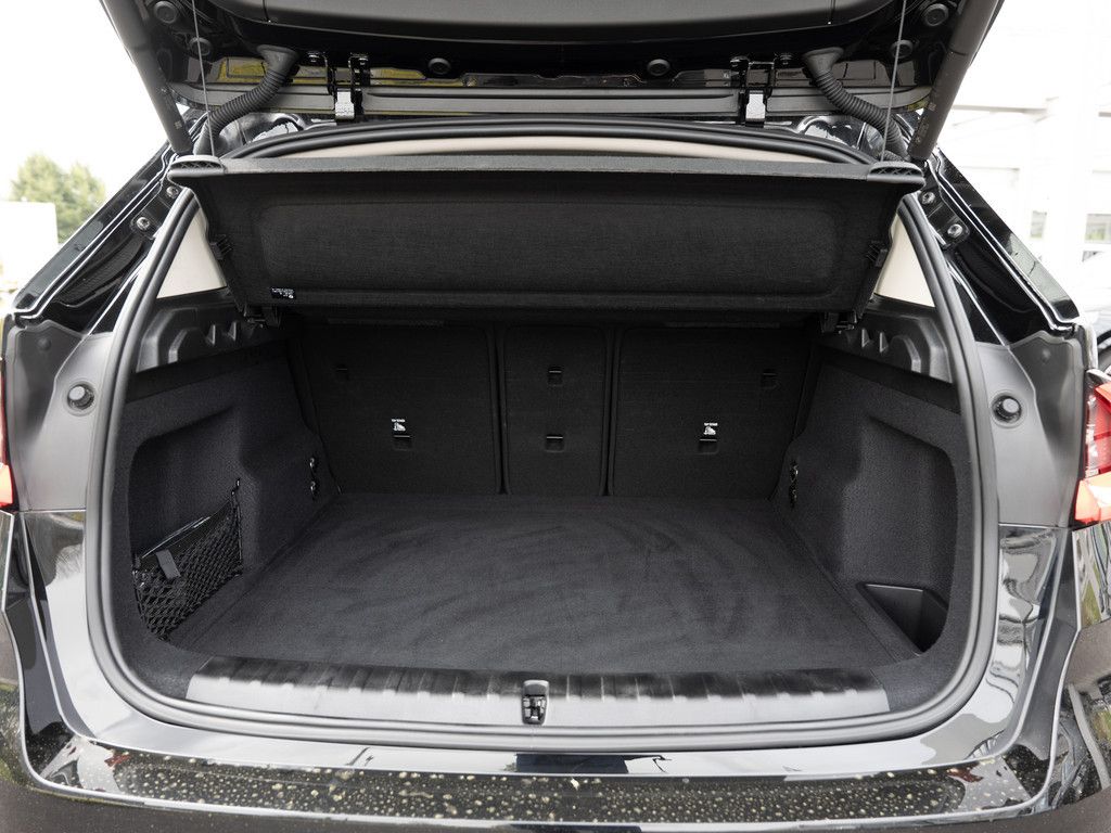 BMW X1 xDrive 20d AHK HUD 360° LED ACC NAVI H/K SHZ foto 13