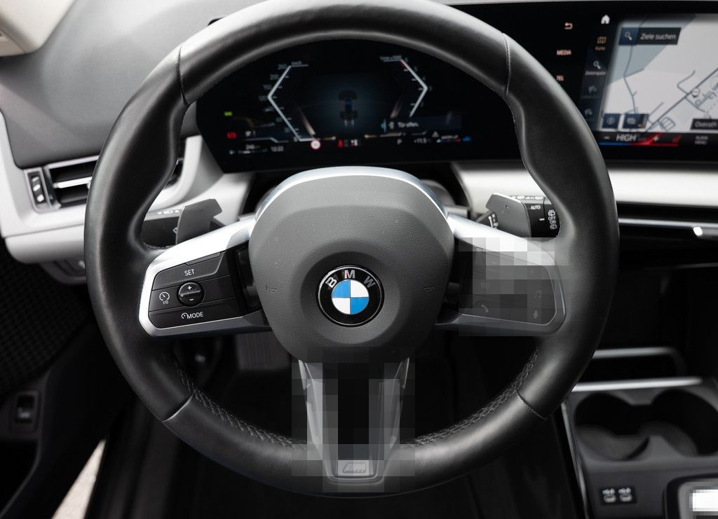 BMW X1 xDrive 20d AHK HUD 360° LED ACC NAVI H/K SHZ foto 15