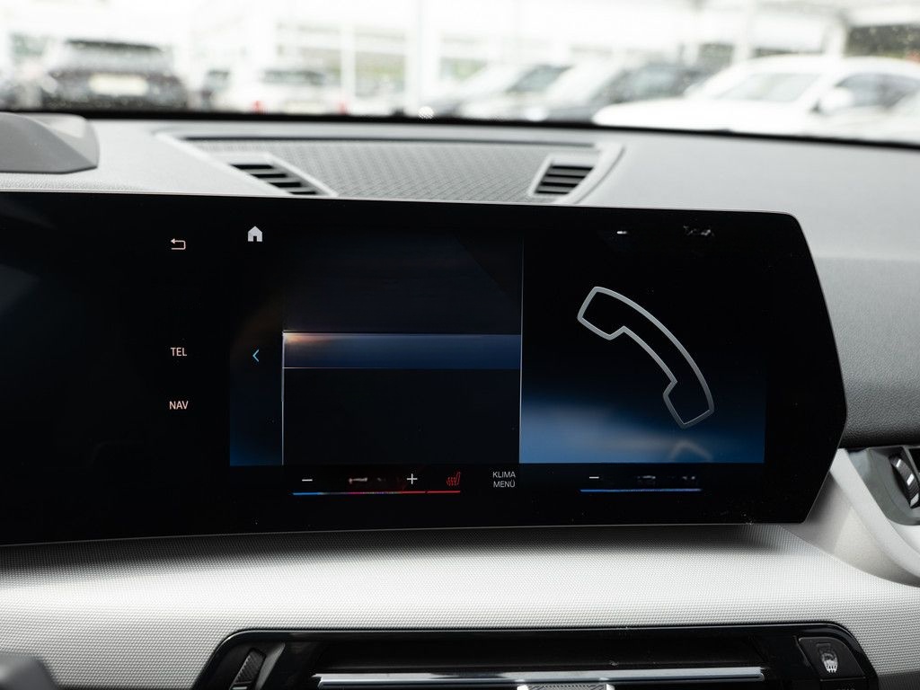 BMW X1 xDrive 20d AHK HUD 360° LED ACC NAVI H/K SHZ foto 19