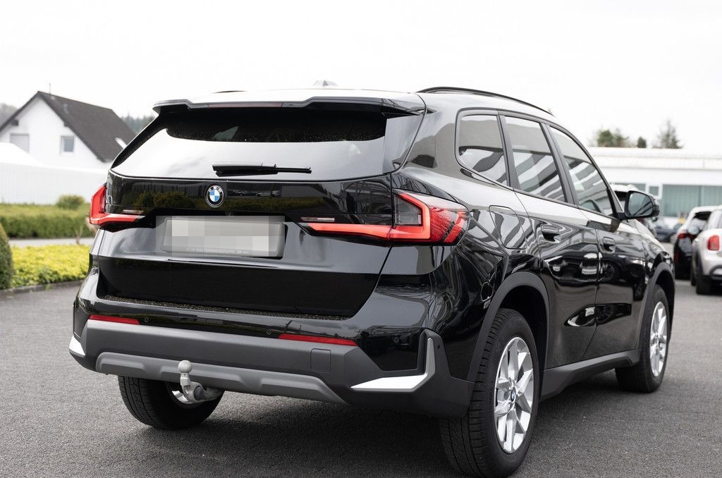 BMW X1 xDrive 20d AHK HUD 360° LED ACC NAVI H/K SHZ foto 5