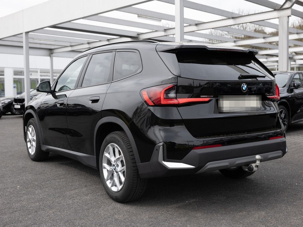 BMW X1 xDrive 20d AHK HUD 360° LED ACC NAVI H/K SHZ foto 7