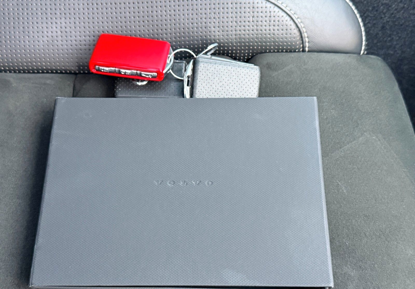 Volvo XC 40 T5 R Design AWD Panoramadach foto 22