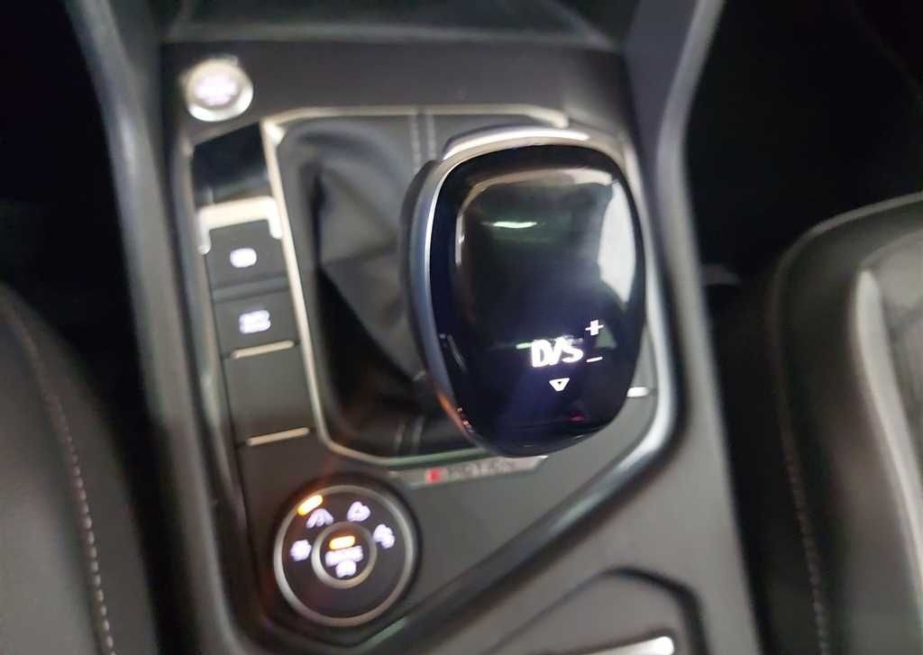 Volkswagen Tiguan Allspace R-Line 2.0 TDI DSG 4MOTION AHK foto 15