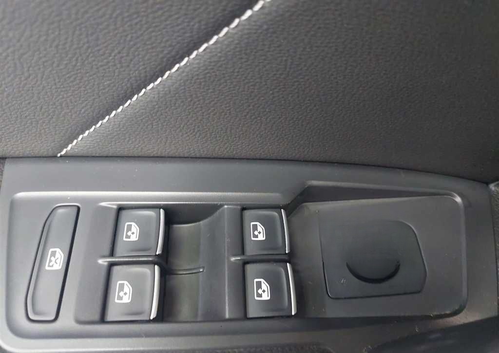 Volkswagen Tiguan Allspace R-Line 2.0 TDI DSG 4MOTION AHK foto 16