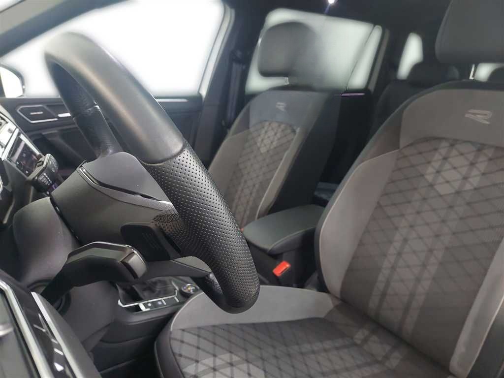 Volkswagen Tiguan Allspace R-Line 2.0 TDI DSG 4MOTION AHK foto 17