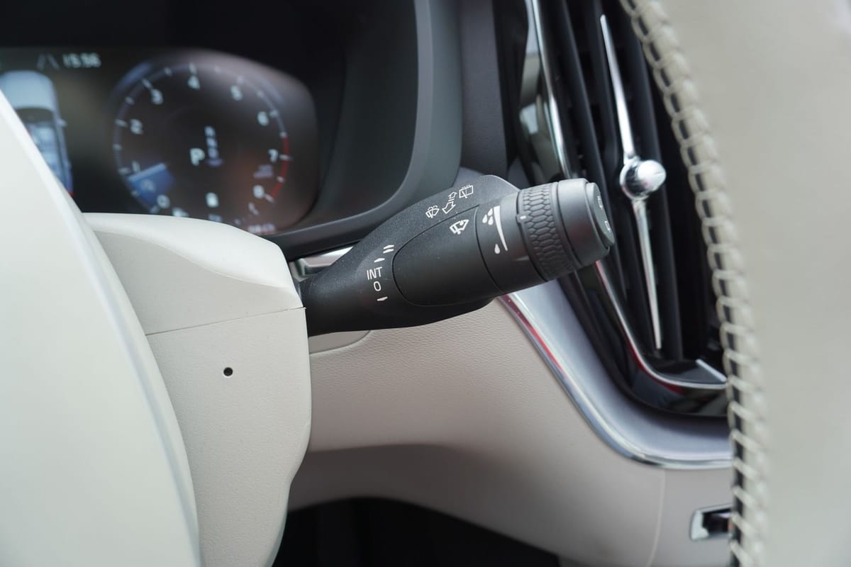 Volvo XC60 B5 AWD Momentum Pro Panorama Navi LED PDC foto 20