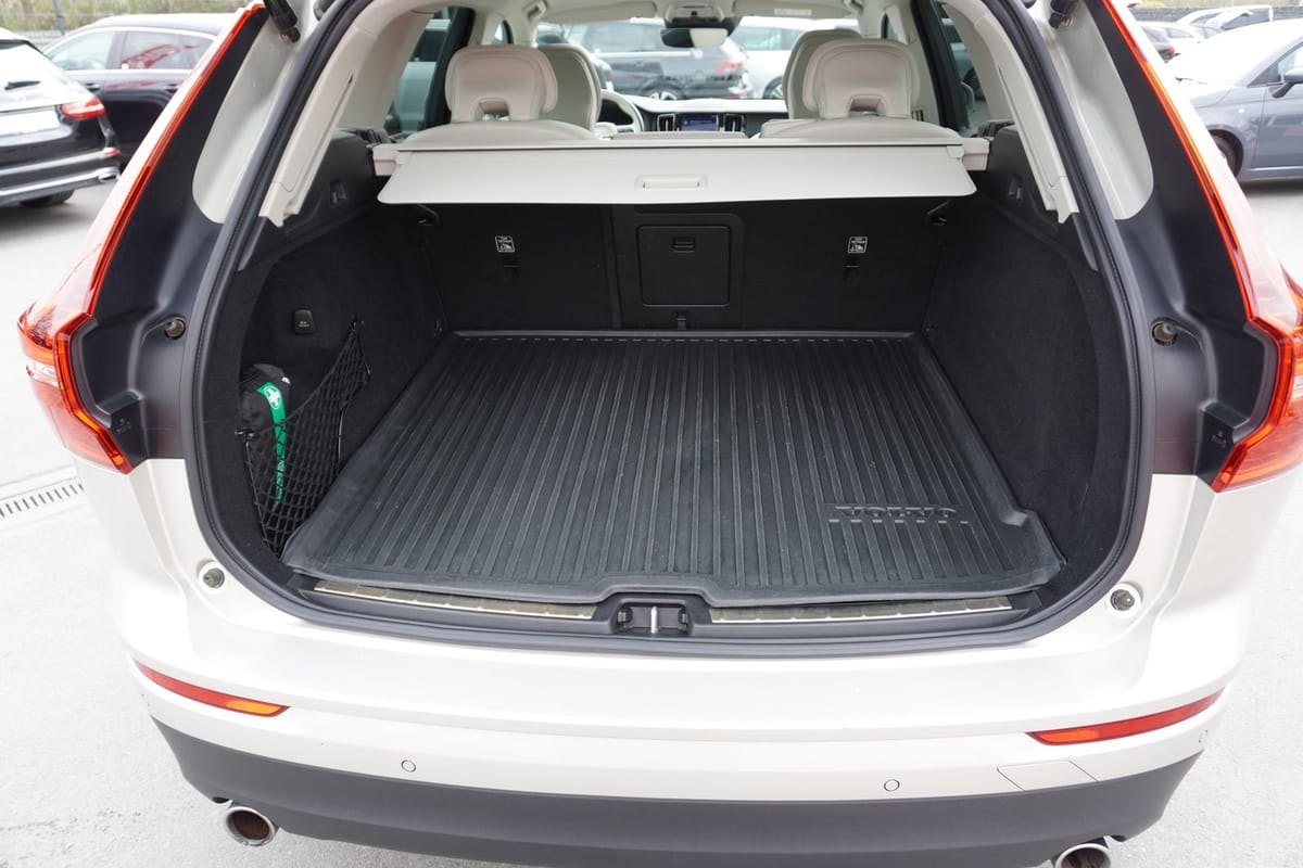 Volvo XC60 B5 AWD Momentum Pro Panorama Navi LED PDC foto 9