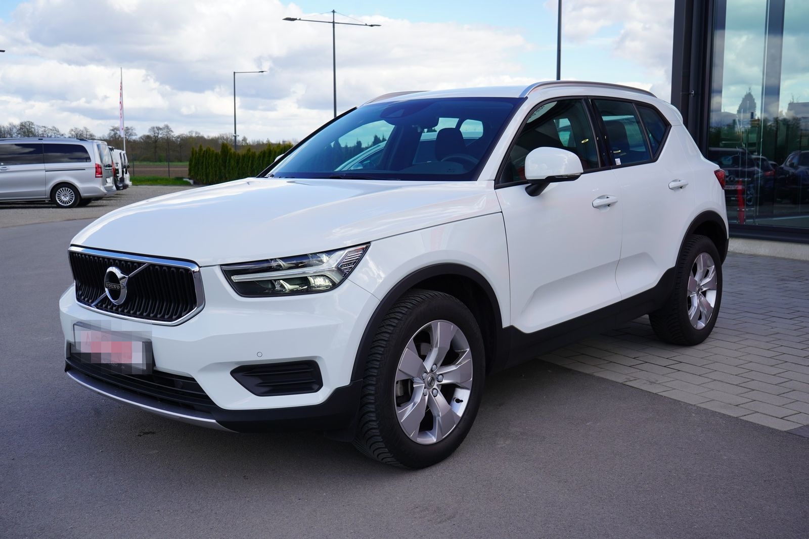 Volvo XC40 1.5 Momentum Pro 2WD foto 2