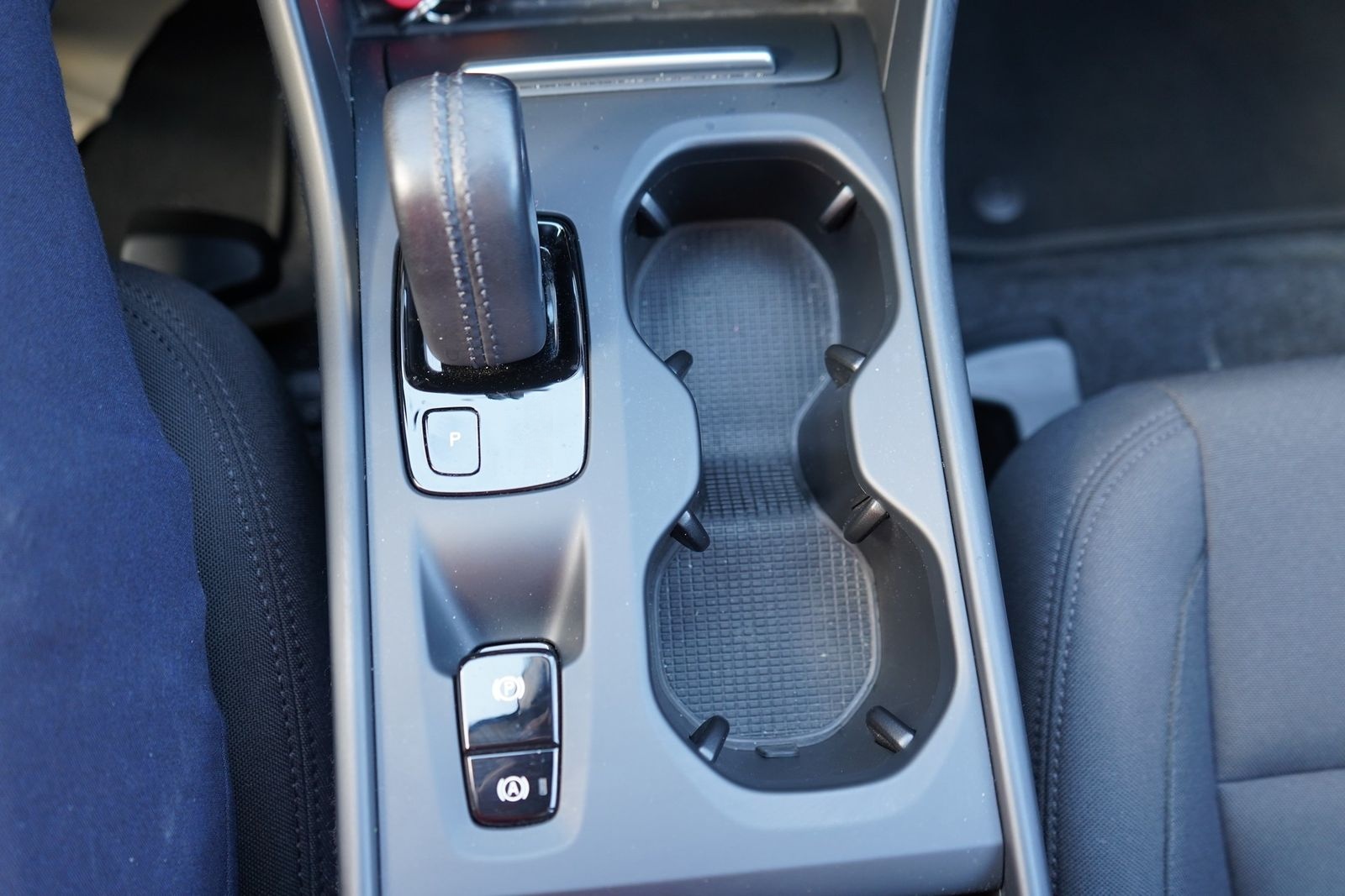 Volvo XC40 1.5 Momentum Pro 2WD foto 19