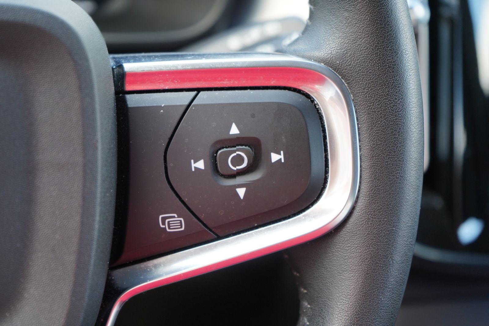 Volvo XC40 1.5 Momentum Pro 2WD foto 23