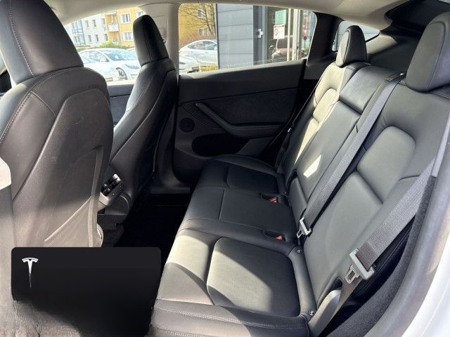 Tesla Model Y Performance foto 12