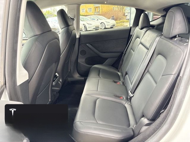 Tesla Model Y Long Range AWD foto 12