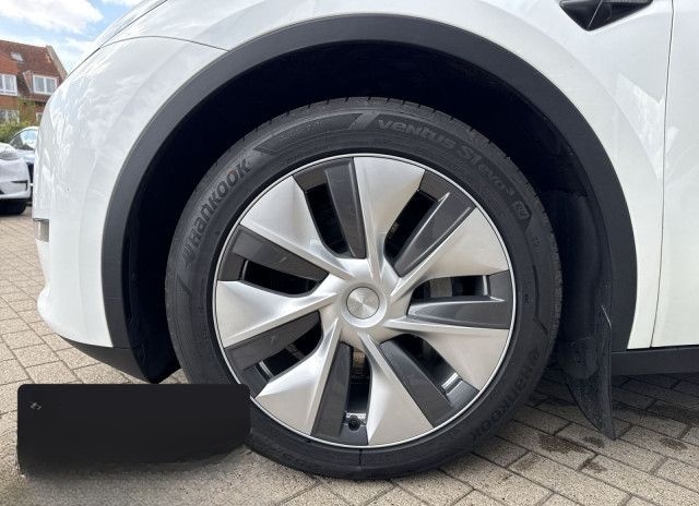 Tesla Model Y Long Range AWD foto 7