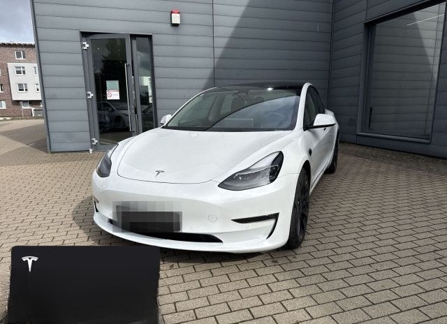 Tesla Model 3 Performance foto 2