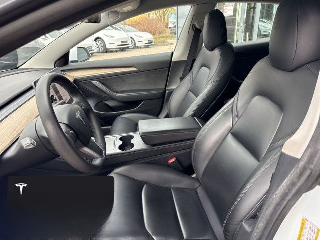 Tesla Model 3 Performance foto 10