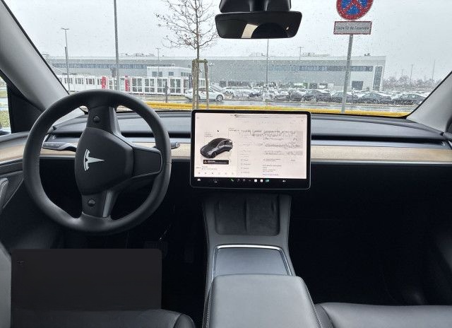 Tesla Model Y Long Range AWD foto 14