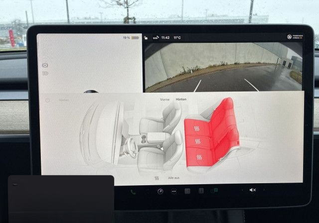 Tesla Model Y Long Range AWD foto 15