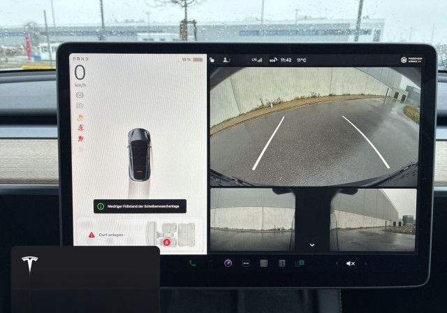 Tesla Model Y Long Range AWD foto 18