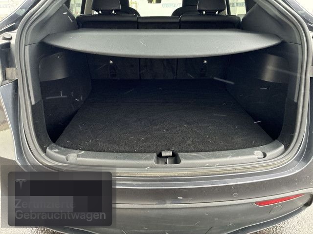 Tesla Model Y Long Range AWD foto 9