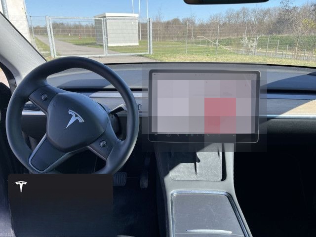 Tesla Model Y Long Range AWD foto 16