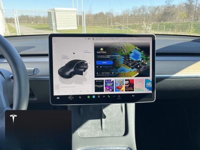 Tesla Model Y Long Range AWD foto 17