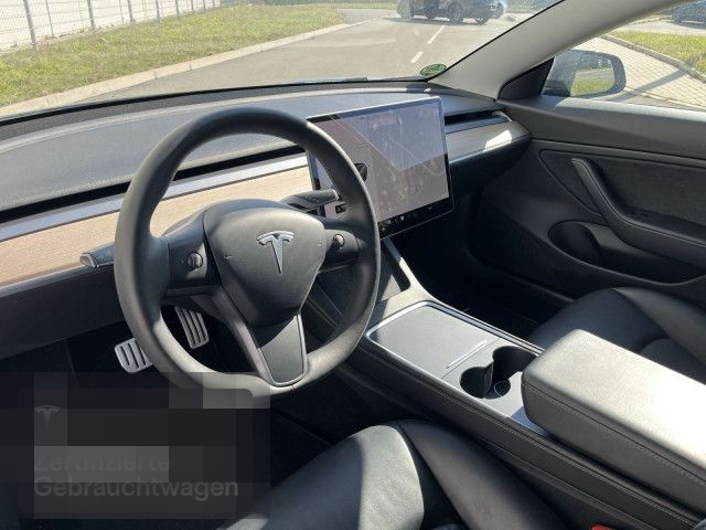 Tesla Model 3 Performance foto 11