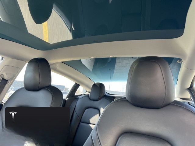 Tesla Model 3 Performance foto 18