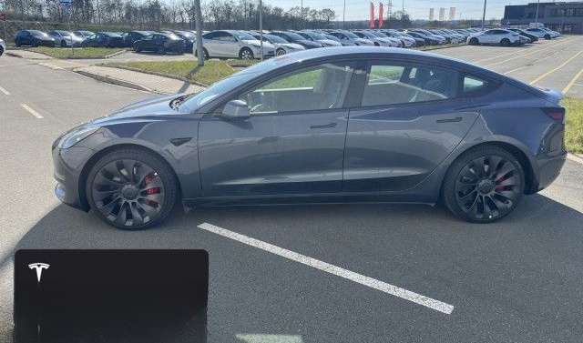 Tesla Model 3 Performance foto 4