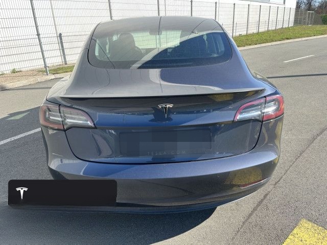 Tesla Model 3 Performance foto 6