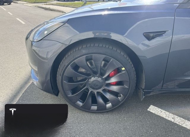 Tesla Model 3 Performance foto 7