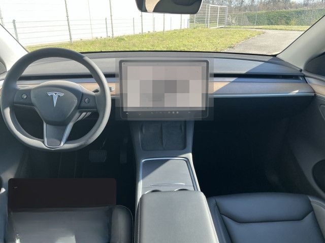 Tesla Model Y Long Range AWD foto 13
