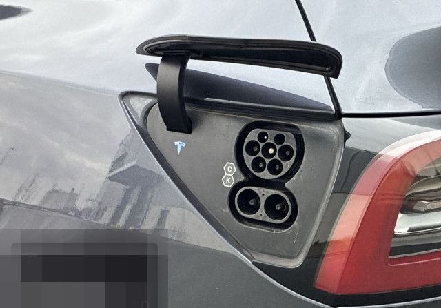 Tesla Model Y Long Range AWD foto 19