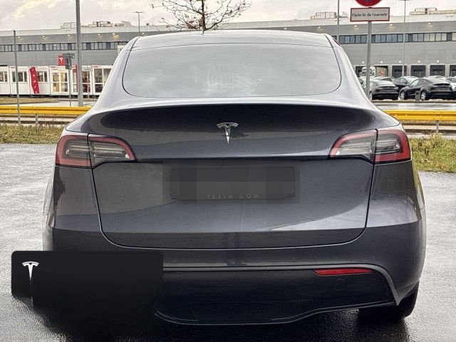 Tesla Model Y Long Range AWD foto 6