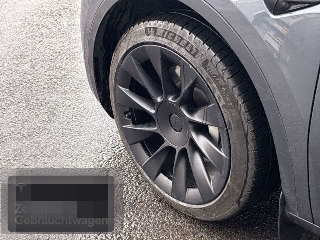 Tesla Model Y Long Range AWD foto 7