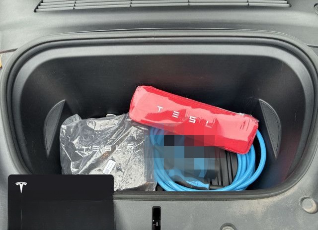 Tesla Model Y Long Range AWD foto 8