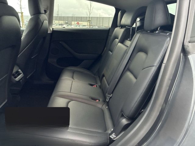 Tesla Model Y Long Range AWD foto 12