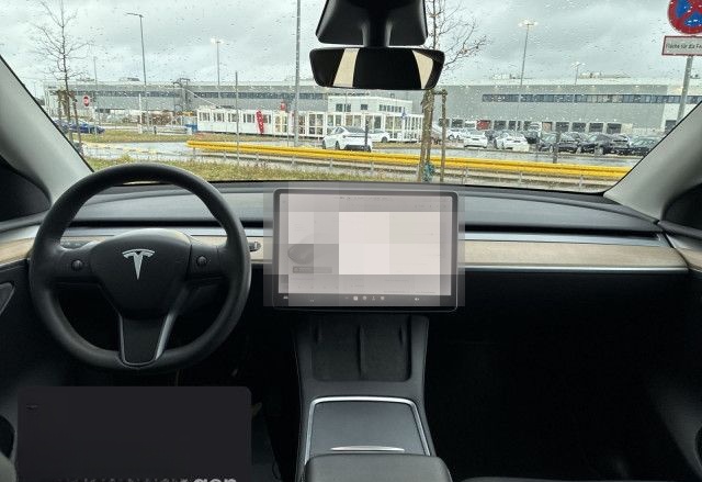 Tesla Model Y Long Range AWD foto 14