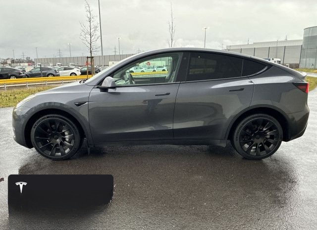 Tesla Model Y Long Range AWD foto 4