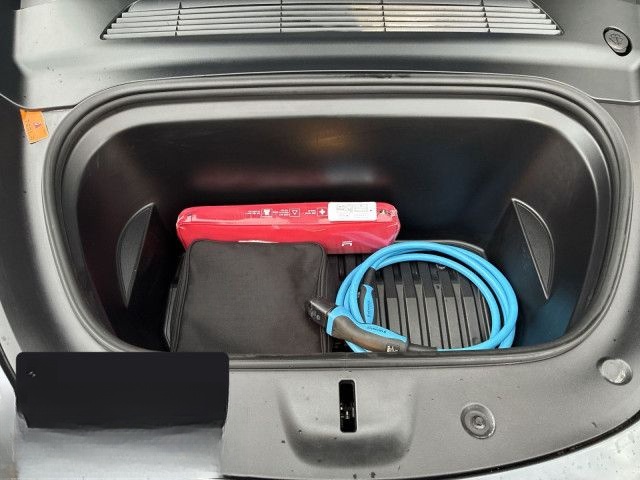 Tesla Model Y Long Range AWD foto 8