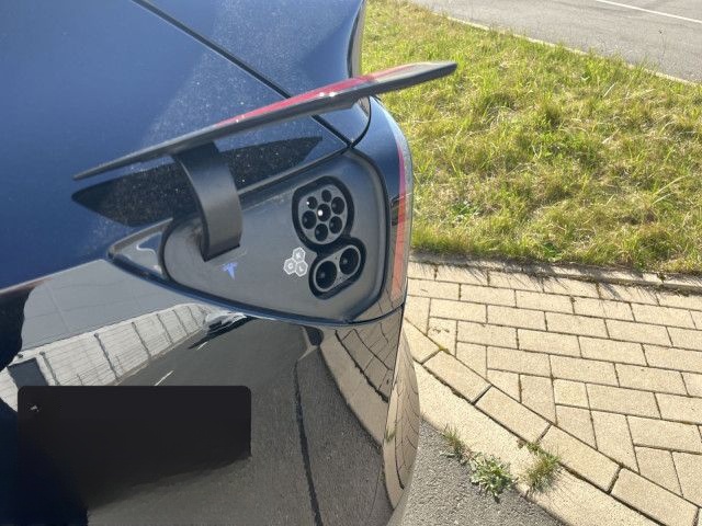 Tesla Model Y Long Range AWD foto 19