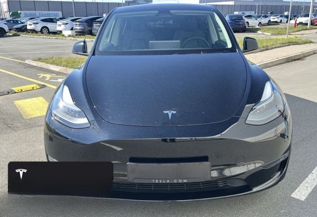 Tesla Model Y Long Range AWD foto 3