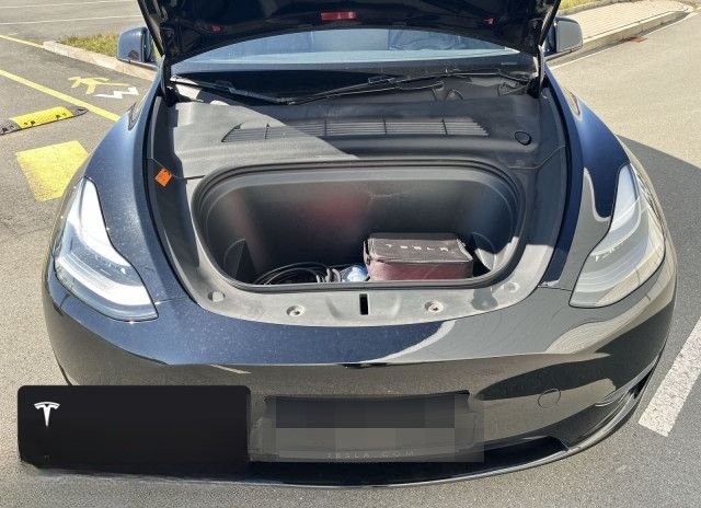 Tesla Model Y Long Range AWD foto 8
