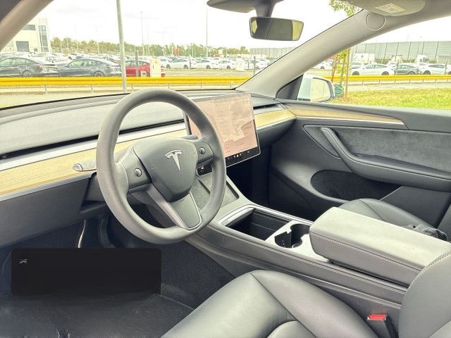 Tesla Model Y Long Range AWD foto 11