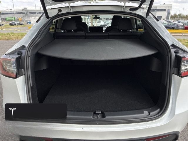Tesla Model Y Long Range AWD foto 9