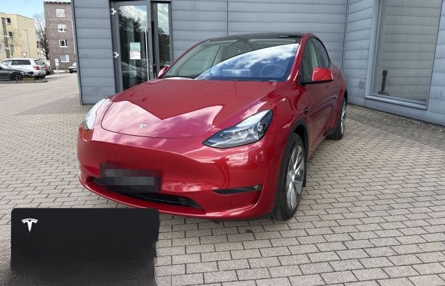 Tesla Model Y Long Range AWD foto 2