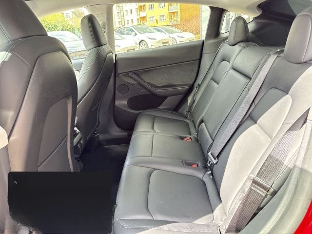 Tesla Model Y Long Range AWD foto 12