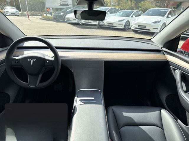 Tesla Model Y Long Range AWD foto 14