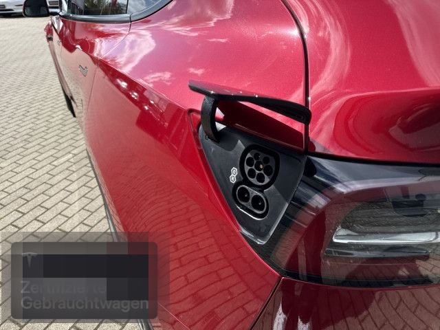Tesla Model Y Long Range AWD foto 19